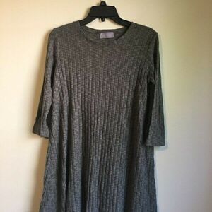 Cherish grey top size small